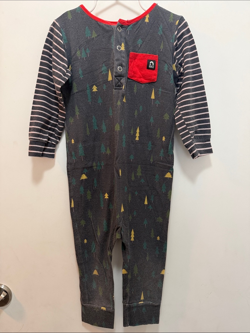 Kids Pine Tree 🌲 Print Rags One-Piece Romper with Red Pocket